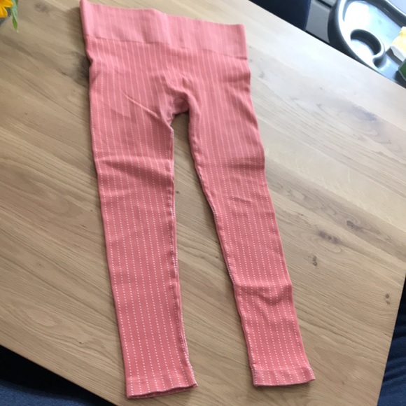 Morgan Stewart Sport Peaches & Cream Leggings - Picture 4 of 6